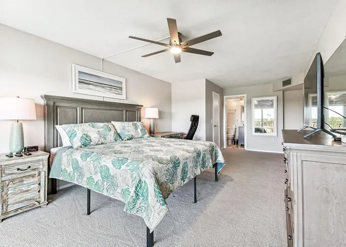 Penthouse Panoramic Waterview Resort-style Condo! * Clearwater Beach