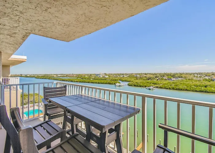 Appartement Penthouse Panoramic Waterview Resort-style Condo!