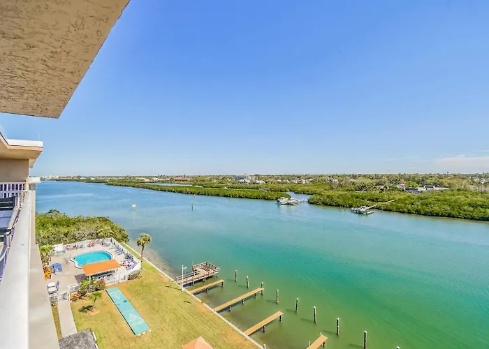 Penthouse Panoramic Waterview Resort-style Condo! Clearwater Beach