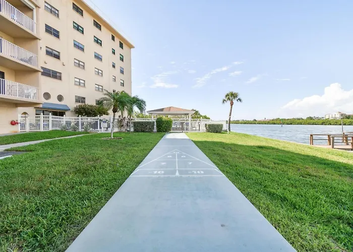 Penthouse Panoramic Waterview Resort-style Condo! Appartement