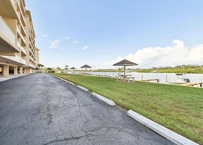 Appartement Penthouse Panoramic Waterview Resort-style Condo!