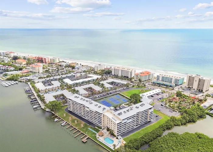Penthouse Panoramic Waterview Resort-style Condo! Clearwater Beach